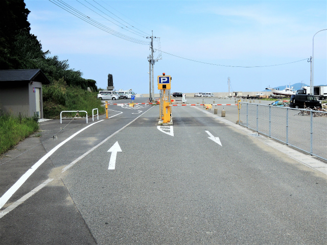 神湊漁港第3駐車場入り口